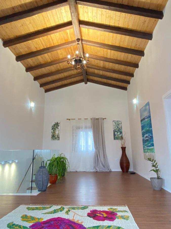 Tani'S House Villa ซารานเดอ ภายนอก รูปภาพ