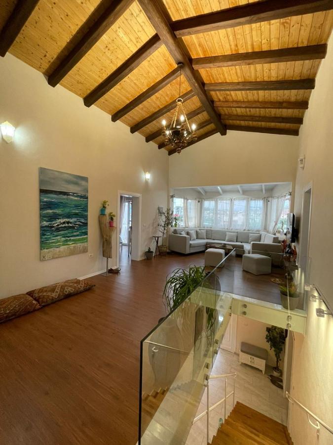 Tani'S House Villa ซารานเดอ ภายนอก รูปภาพ